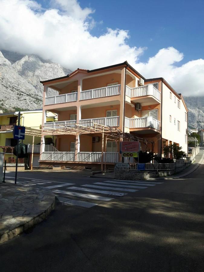 House Vida Goraleks Hotel บาชกาโวดา ภายนอก รูปภาพ